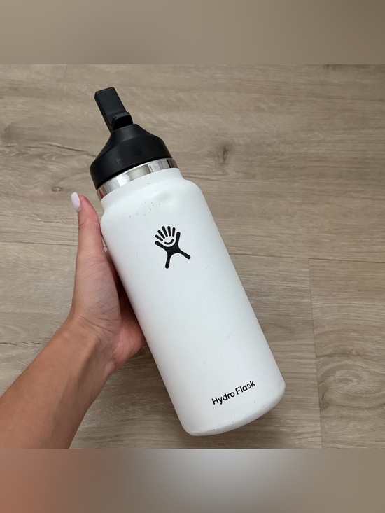 Hydro Flask Other - Hydro flask White Waterbottle